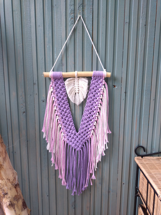 Macrame for beginners with Monika