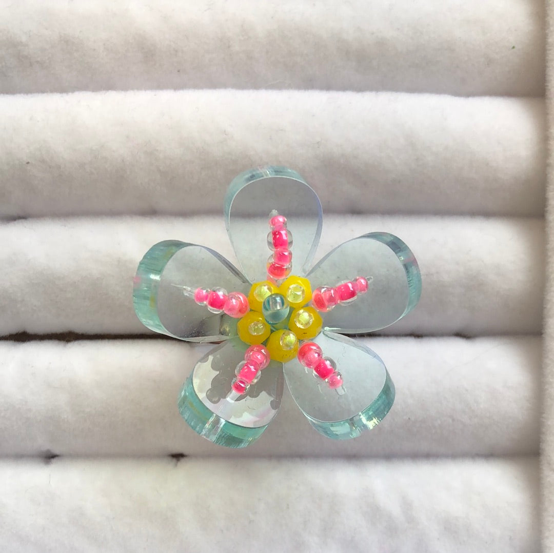 Leah Lola Atelier 5 Petal Ring