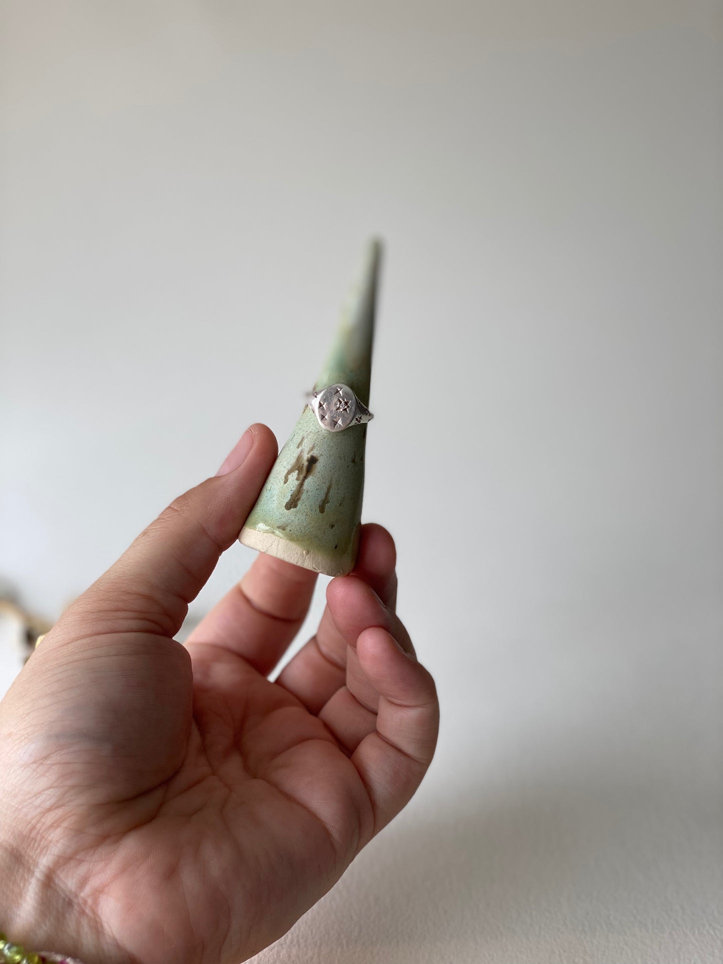 Meadow Speckle Ring Point - by Ceramics in the Annexe