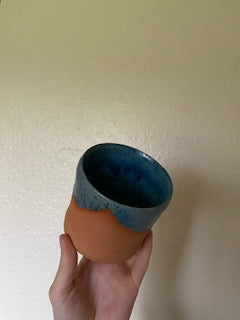 Blue scalloped edge medium pot by Chynhale Ceramics