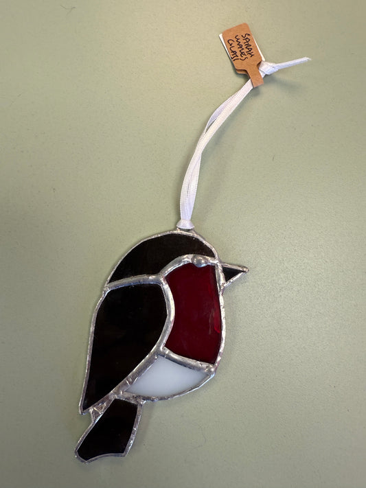 Robin (right facing) by Sarah Wales Glass