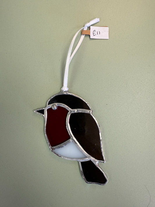 Robin (left facing) by Sarah Wales Glass