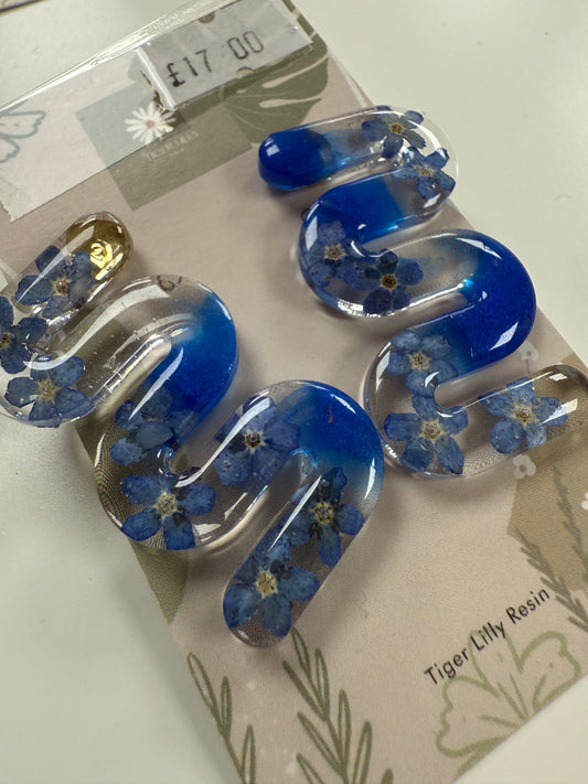 Wiggle Real Flower Earrings by Tiger Lilly Resin